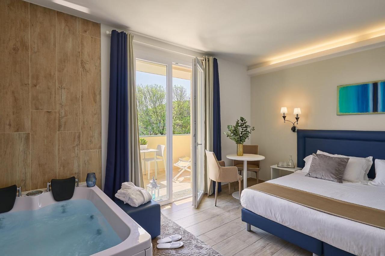 Golden Hotel Marina di Cecina Kültér fotó